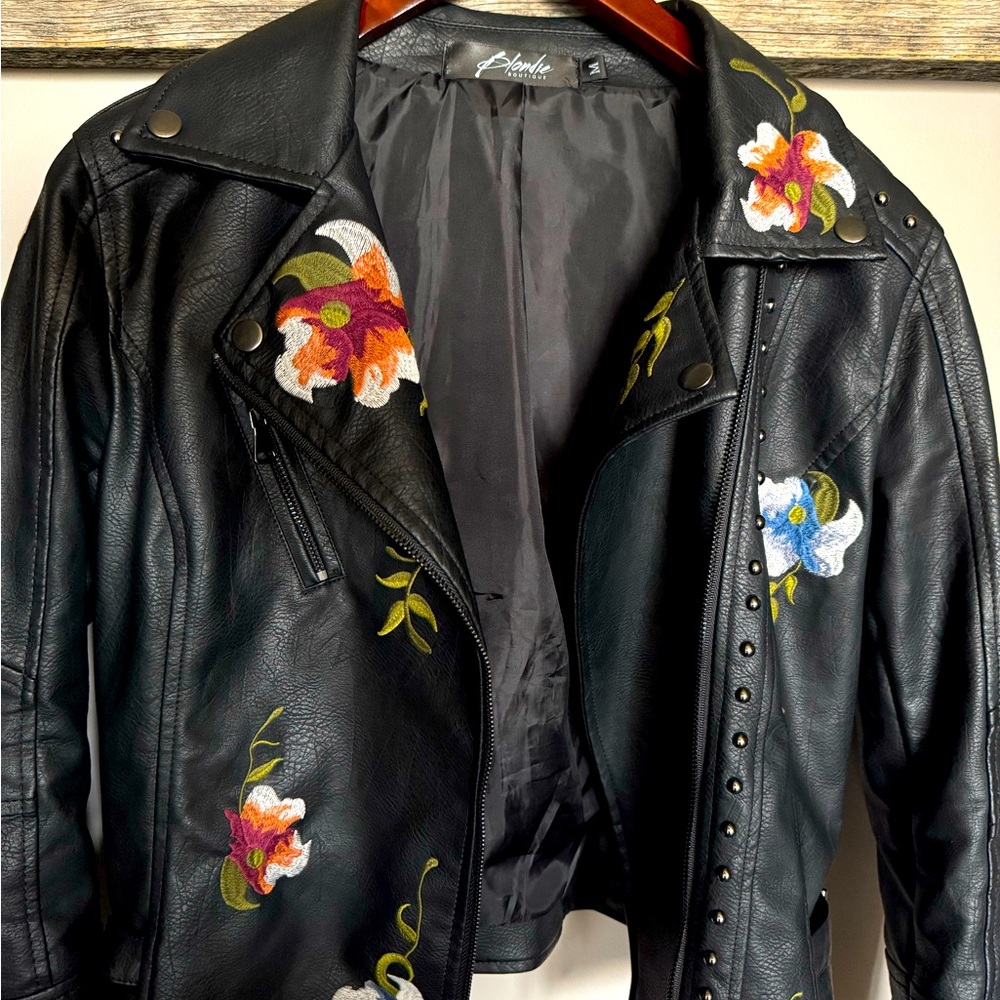 Women's Embroidered Studded Faux Leather Jacket size M blonde boutique